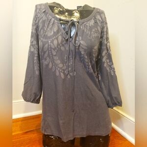 New York  & Company (NY & Co) gray shirt with design size S